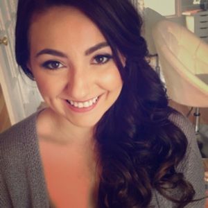 Meet your Posher, Katelyn